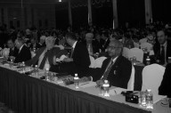写真2 WEC2004の全体会議風景