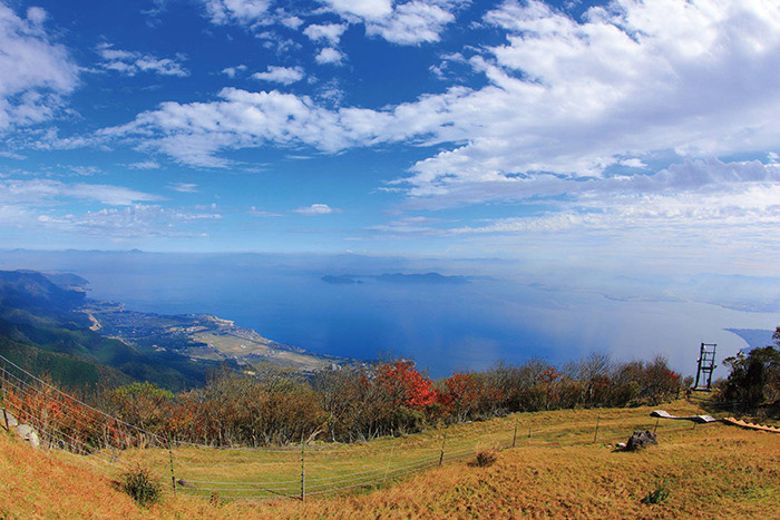 蓬莱山は琵琶湖など360度のパノラマを楽しむことができる
