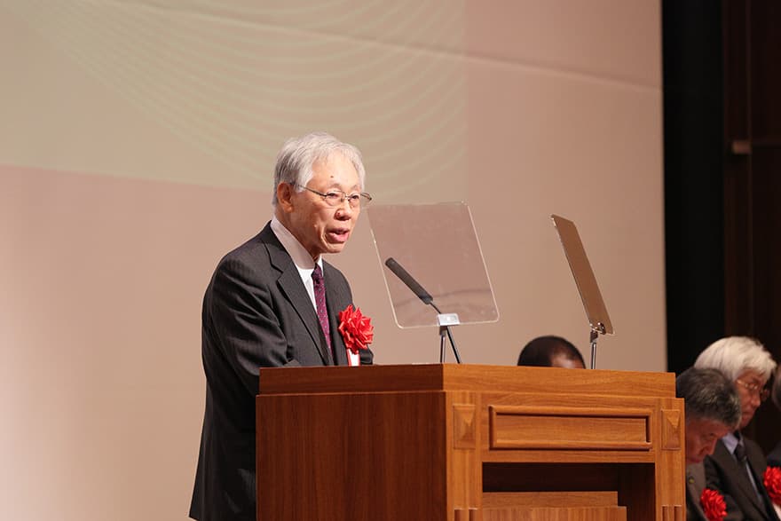 一般社団法人日本オープンオンライン教育推進協議会（JMOOC）理事長 元早稲田大学 総長 白井 克彦 様写真02